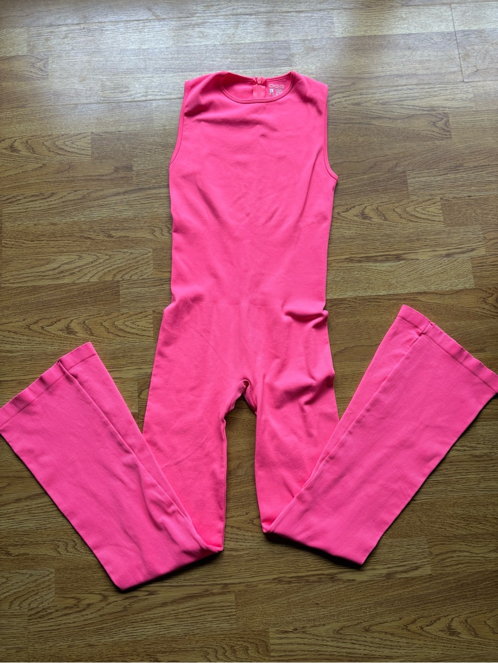 OQQ hot pink sleeveless flare leg jumpsuit stretchy bodycon ribbed Barbie sz L
